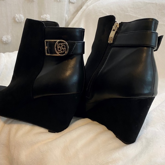 Wide Width Ankle Bootie - Picture 2 of 13